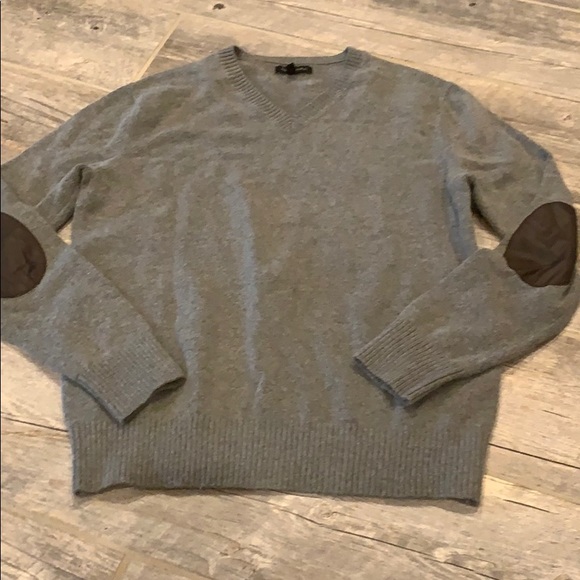 Banana Republic Other - Banana Republic Wool Blend V-Neck Sweater